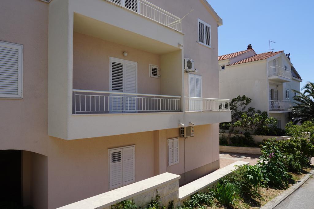 Apartment Nena & Petar Макарска Екстериор снимка