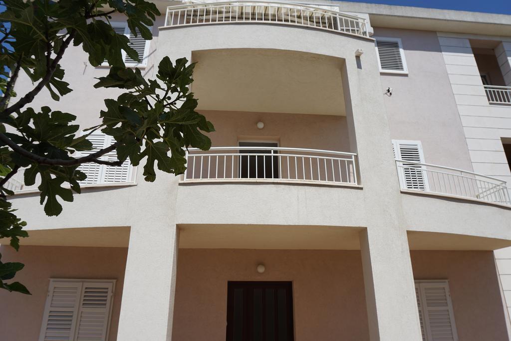 Apartment Nena & Petar Макарска Екстериор снимка