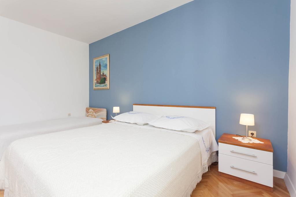 Apartment Nena & Petar Макарска Екстериор снимка
