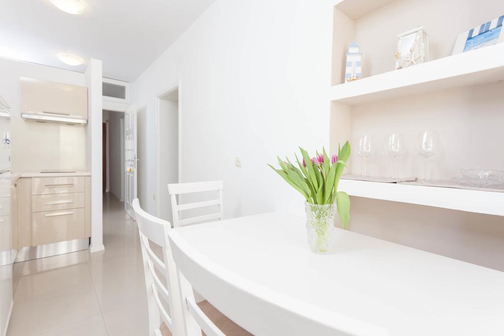 Apartment Nena & Petar Макарска Екстериор снимка