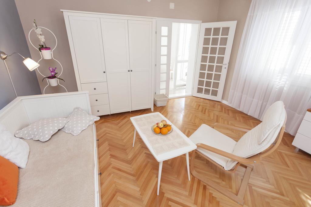 Apartment Nena & Petar Макарска Екстериор снимка