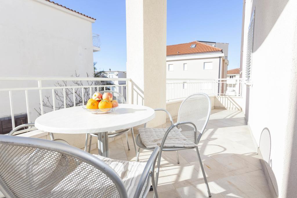Apartment Nena & Petar Макарска Екстериор снимка